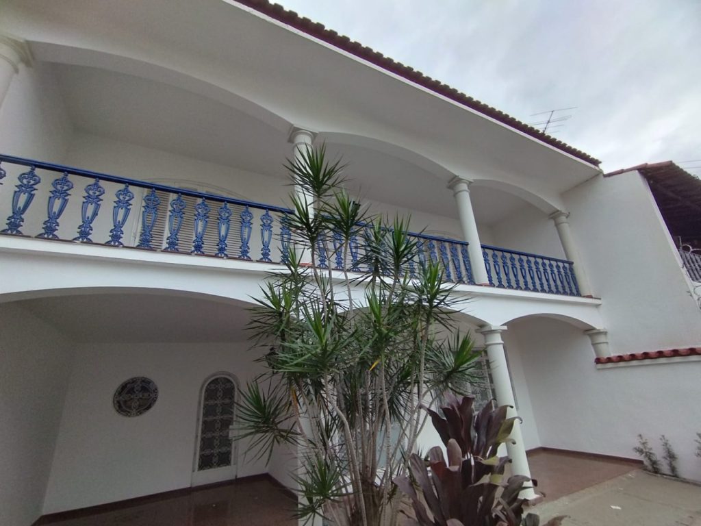 CASA 300M² CENTRO POUSO ALEGRE MG – VENDE/ALUGA