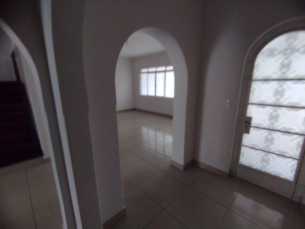 CASA 300M² CENTRO POUSO ALEGRE MG – VENDE/ALUGA