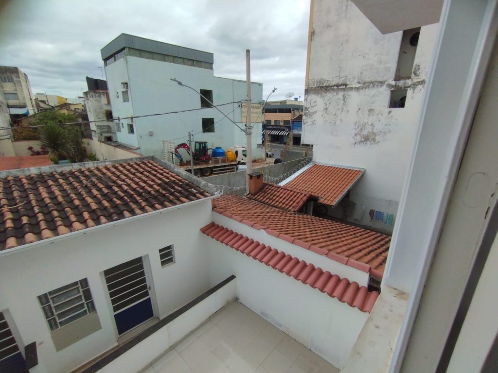 CASA 300M² CENTRO POUSO ALEGRE MG – VENDE/ALUGA