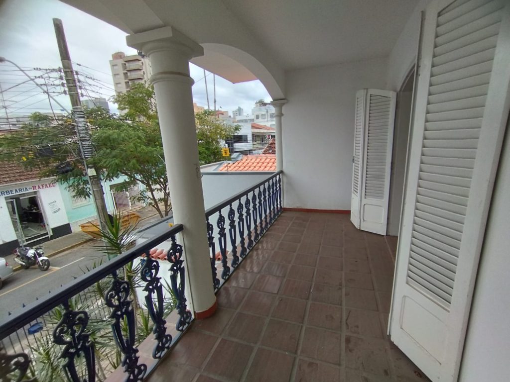 CASA 300M² CENTRO POUSO ALEGRE MG – VENDE/ALUGA