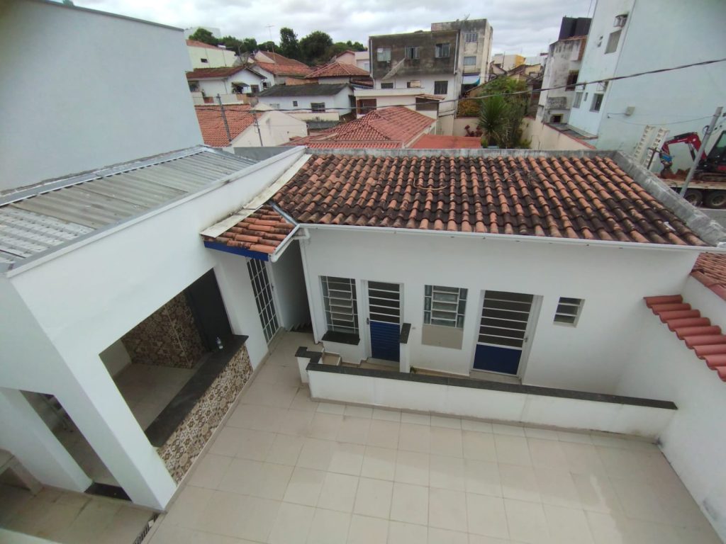 CASA 300M² CENTRO POUSO ALEGRE MG – VENDE/ALUGA