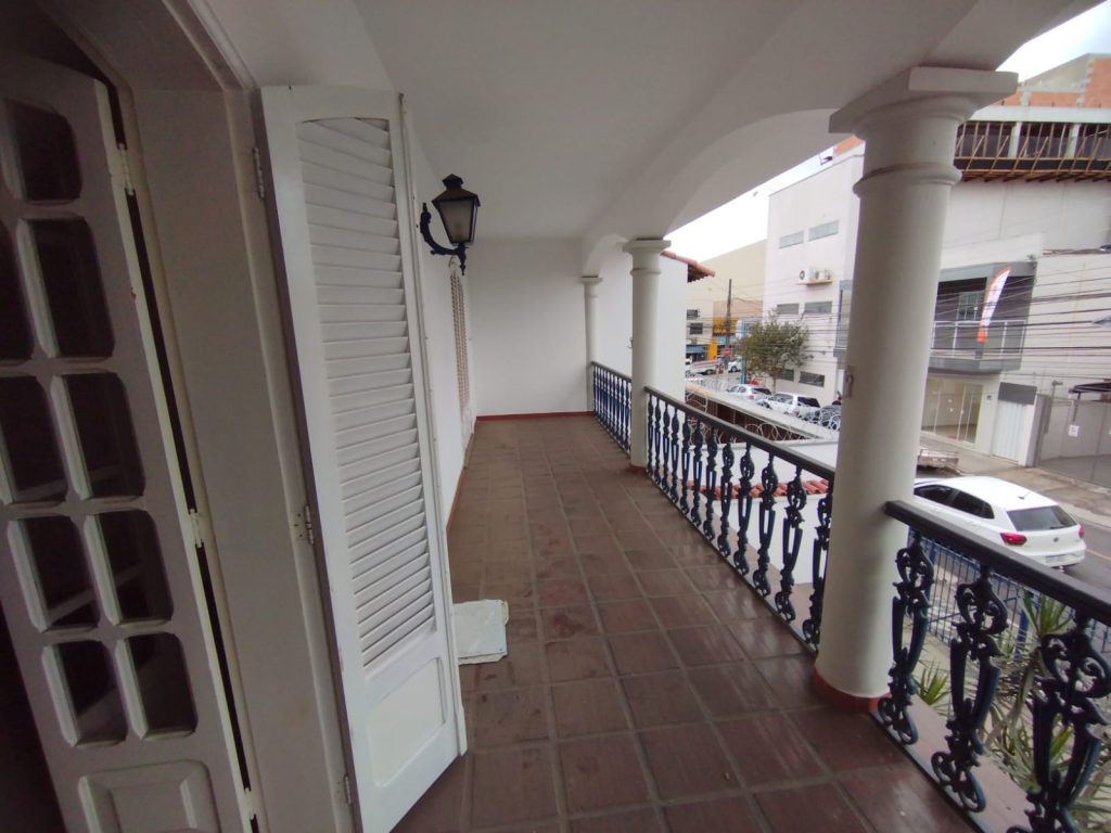 CASA 300M² CENTRO POUSO ALEGRE MG – VENDE/ALUGA